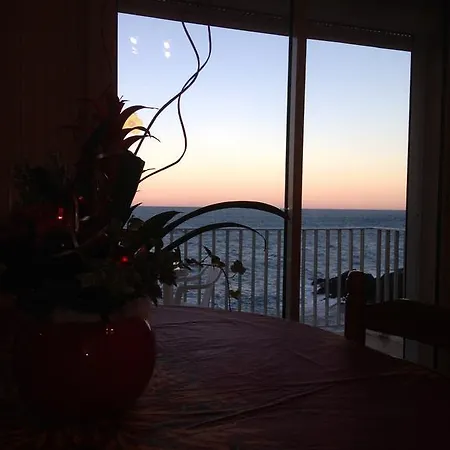 Mare Vista *